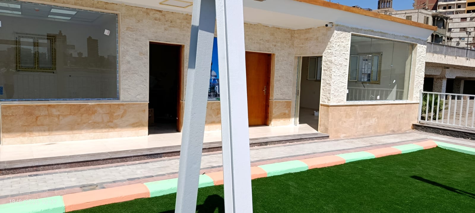 المكاتب بمكان المرسى 