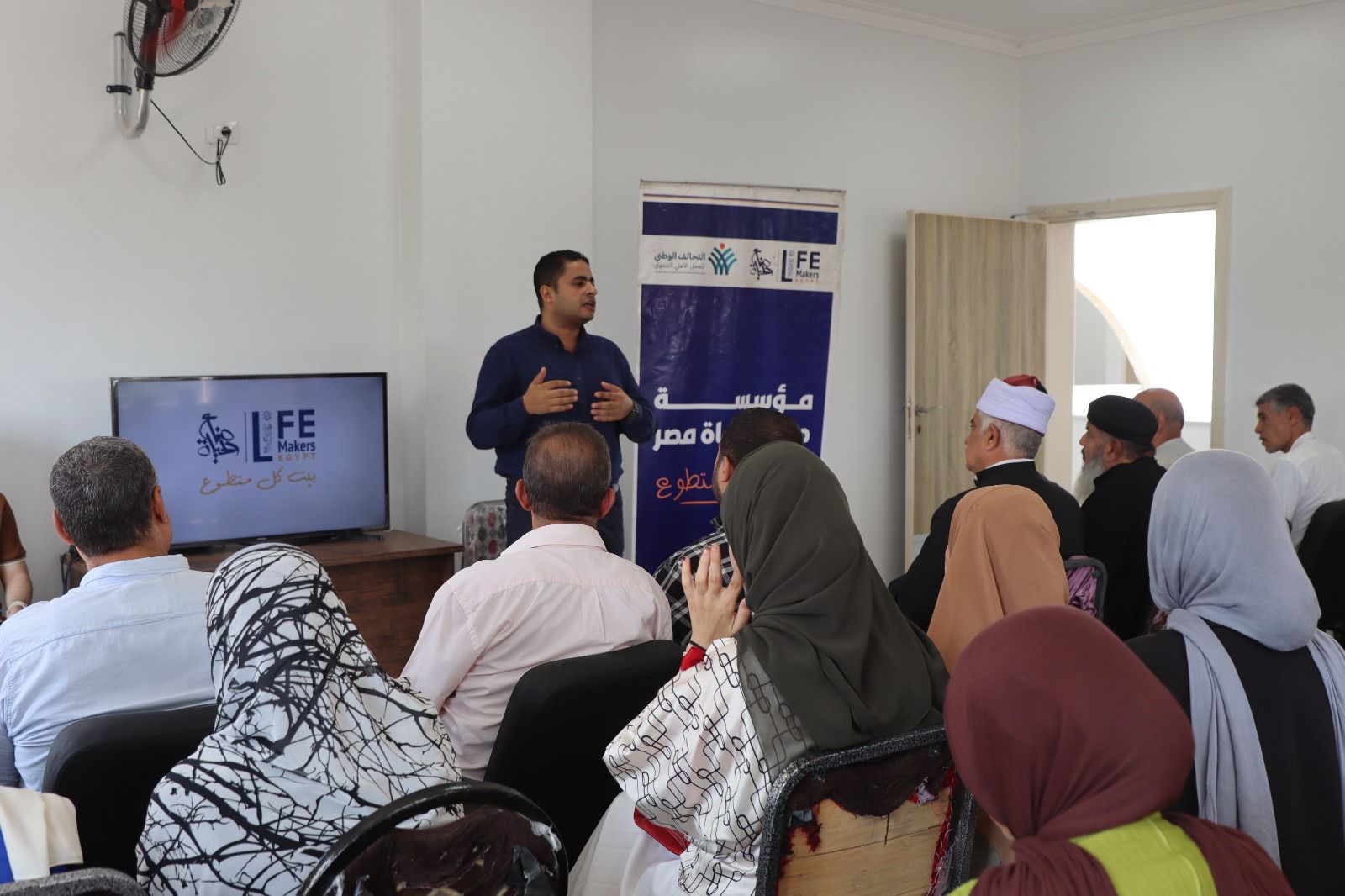 صُنّاع الحياة مصر عضو التحالف الوطني تفتتح حضانة جديدة بمركز تنمية الأسرة والطفل بسوهاج (1)