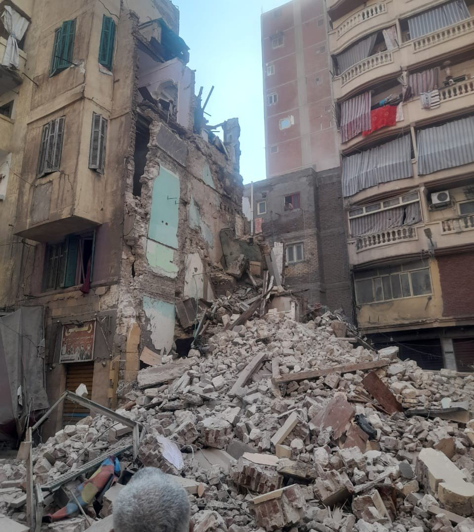 انهيار عقار قديم في الجمرك بالإسكندرية