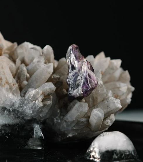 احجار كريمة