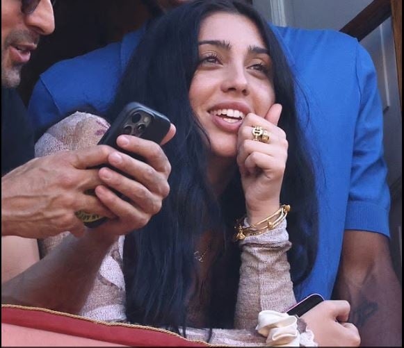 انضمت الابنة الكبرى لورديس، 28 عامًا - ابنة مادونا مع الراقص كارلوس ليون - أيضًا إلى المرح أثناء ظهورهما في وسط إيطاليا