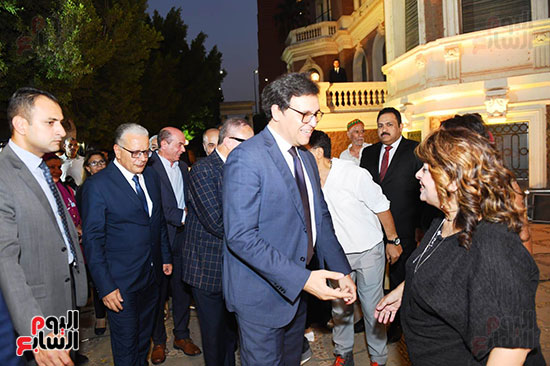 وزير الثقافة يفتتح معرض صوت مصر أم كلثوم بمجمع الفنون (11)