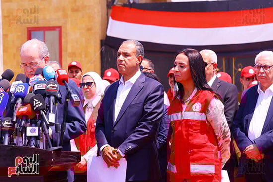وزير الخارجية ووزيرة التضامن مع رئيس وزراء فلسطين