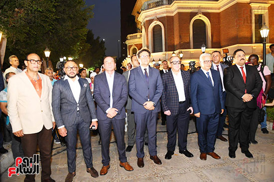 وزير الثقافة يفتتح معرض صوت مصر أم كلثوم بمجمع الفنون (7)