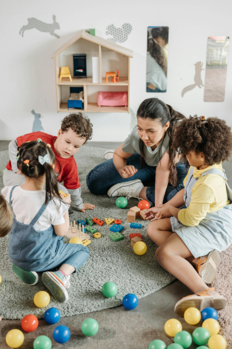 أطفال في الروضة