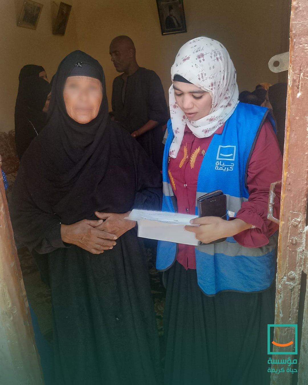 قافلة طبية شاملة لحياة كريمة بالتعاون مع جامعة جنوب الوادى بقرية المراشدة بقنا  (3)