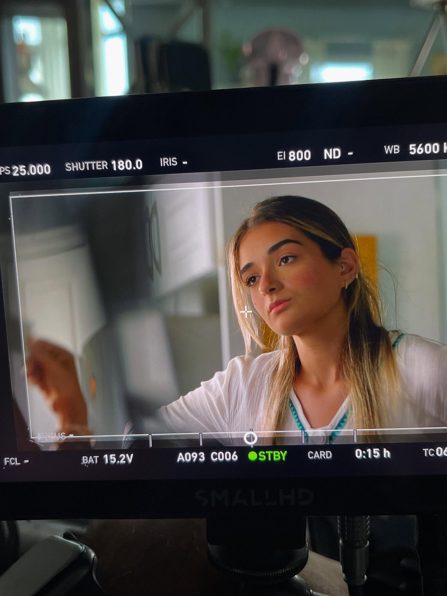 ملك احمد زاهر بشخصية مريم فى مسلسل ازمة ثقة