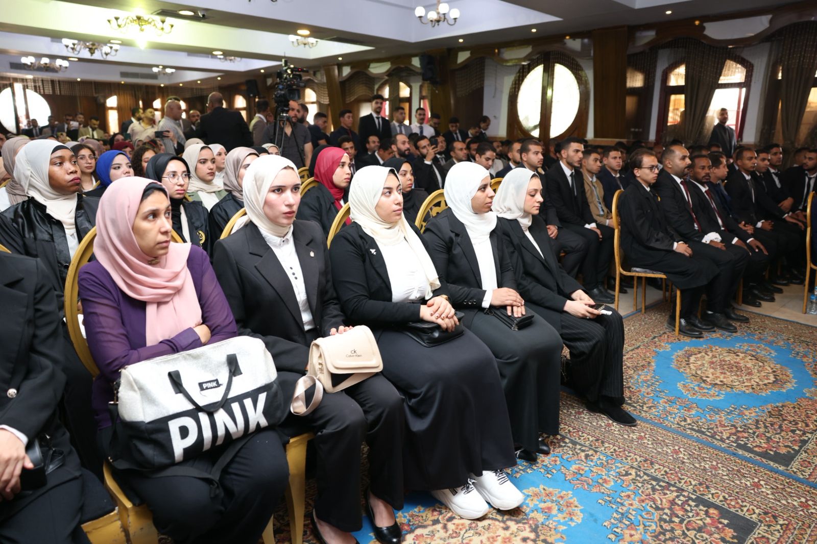 نقيب المحامين يترأس جلسة حلف اليمين القانونية للأعضاء الجدد (3)