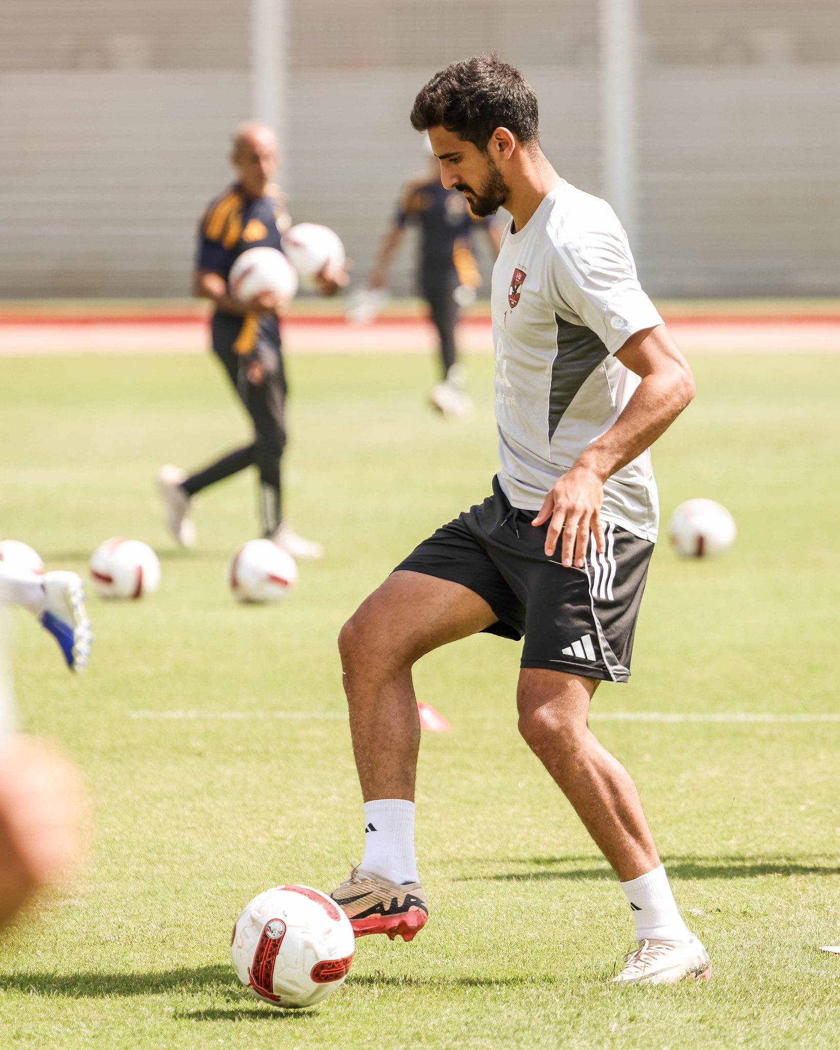 محمد رمضان لاعب الأهلي
