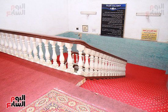 السلم الخشبي من الأعلي