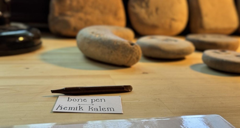 قلم عظمى قلم عظمى