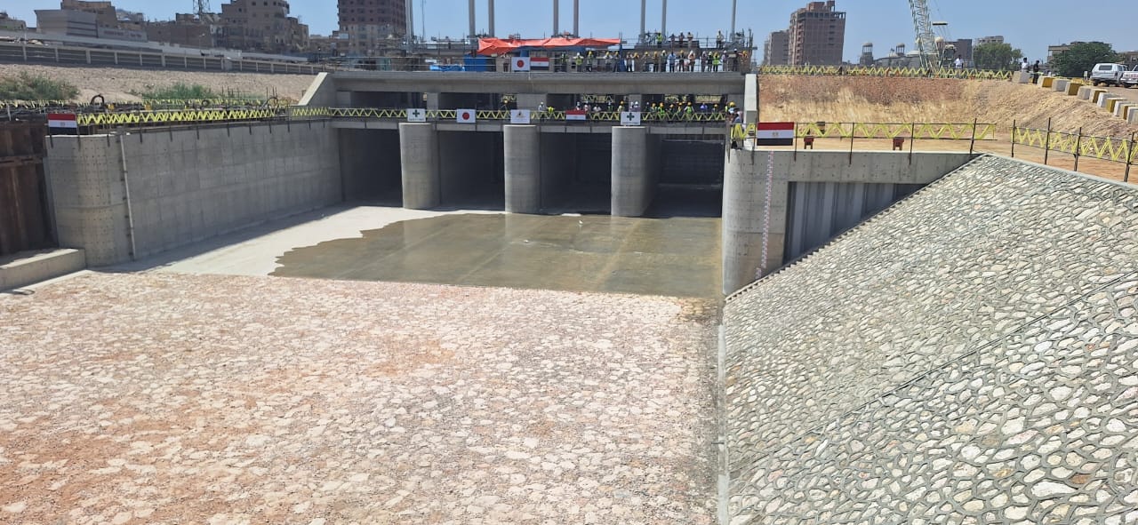 قناطر ديروط الجديدة