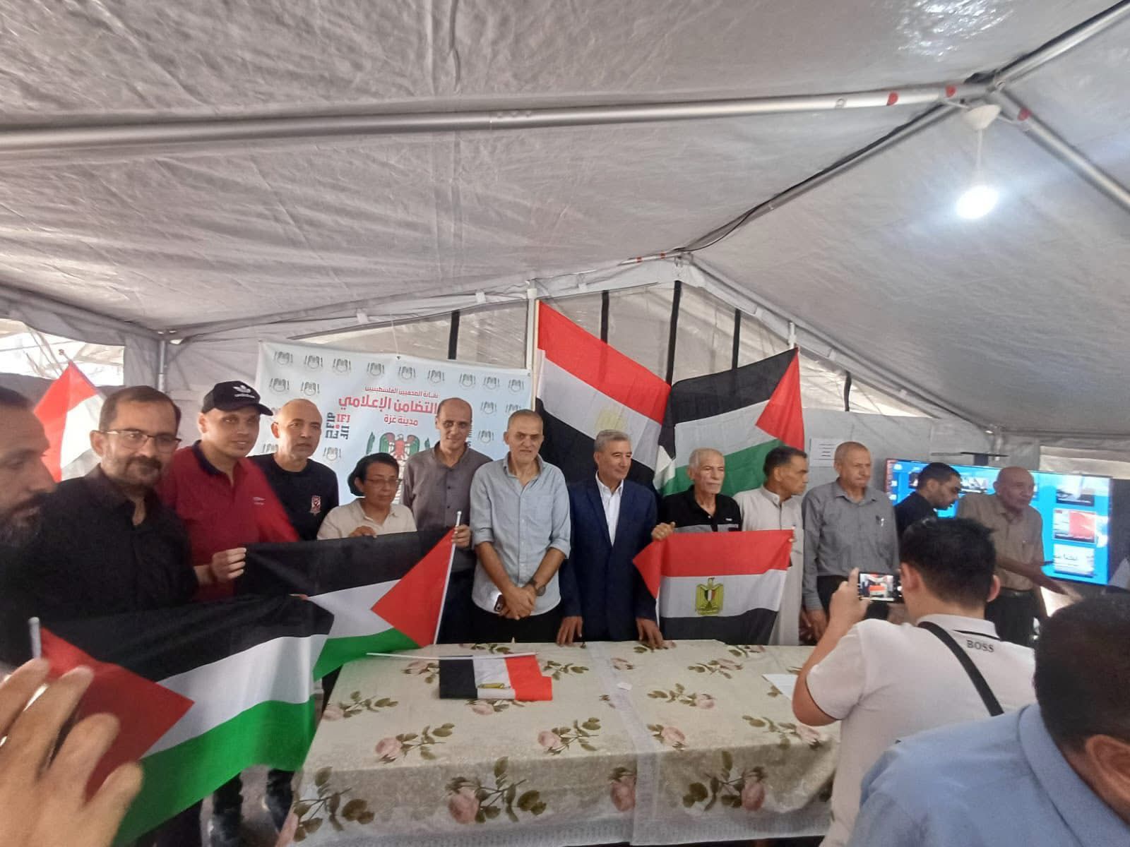 مؤتمر صحفي بمشاركة نخب وطنية فلسطينية في غزة2