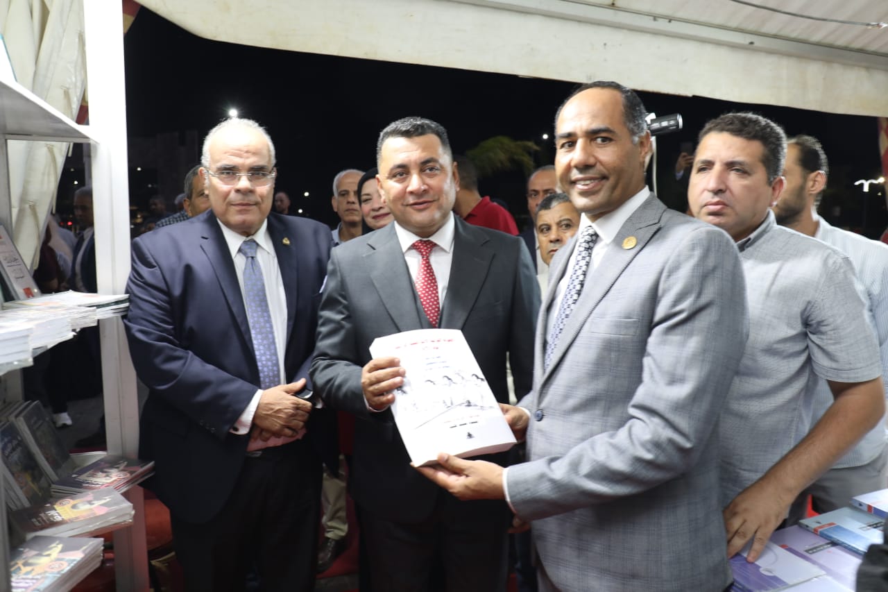 معرض السويس للكتاب 