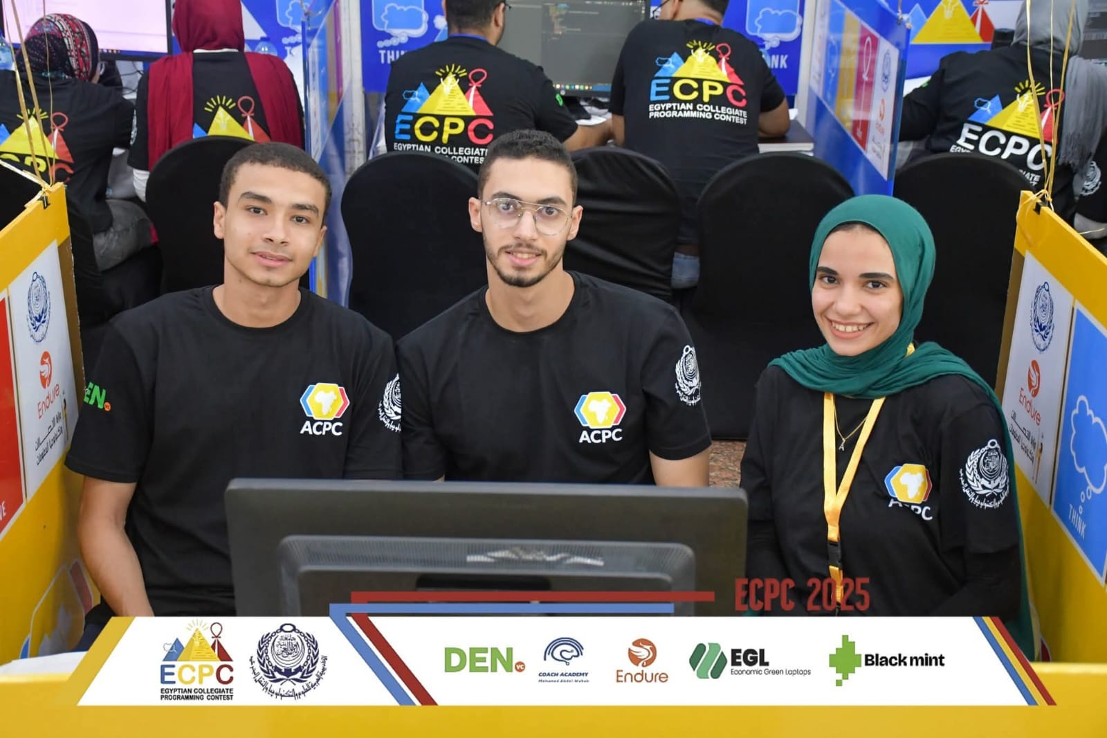 فريق كلية الهندسة بشبرا 2