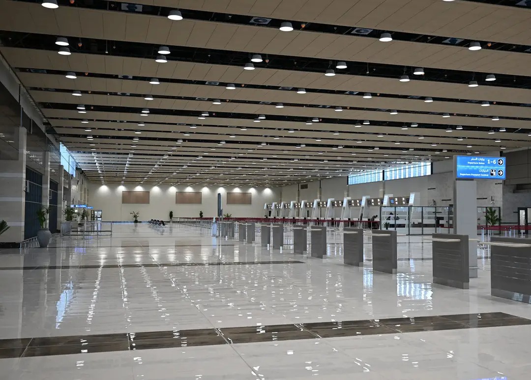 تطوير مطار برج العرب