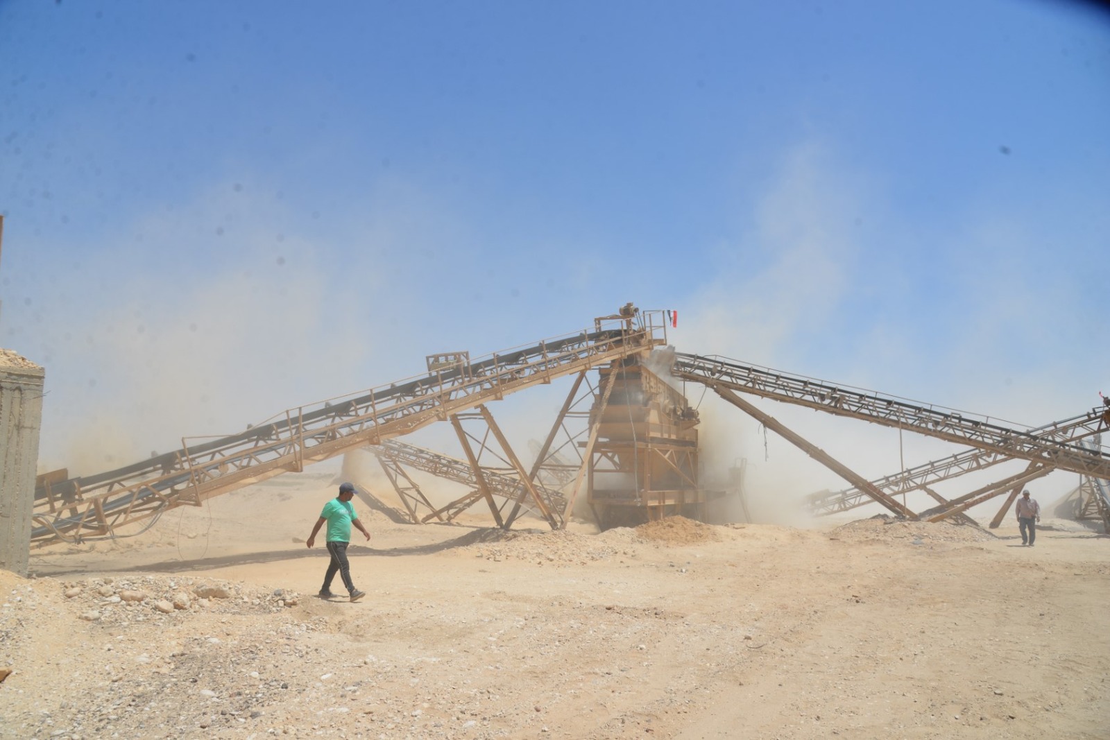 محطة تكسير المواد المحجرية محطة تكسير المواد المحجرية