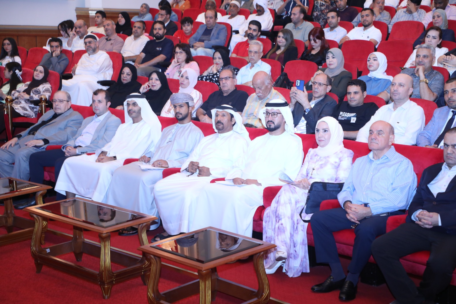 خلال الأمسية الشعرية  فى بيت الشعر