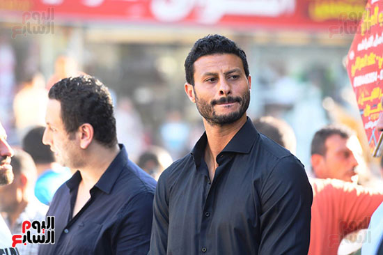 محمد الشناوى خلال العزاء