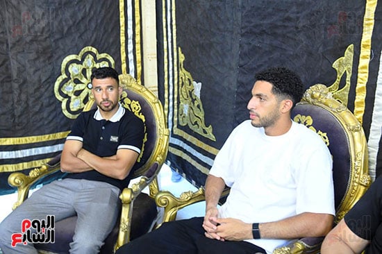 مصطفى شوبير وتريزيجيه فى عزاء والد الشناوى