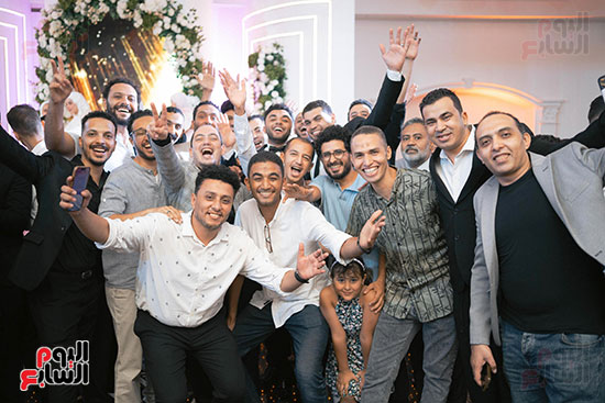 حضور الزملاء فرح الزميل محمد الحصرى حضور الزملاء فرح الزميل محمد الحصرى