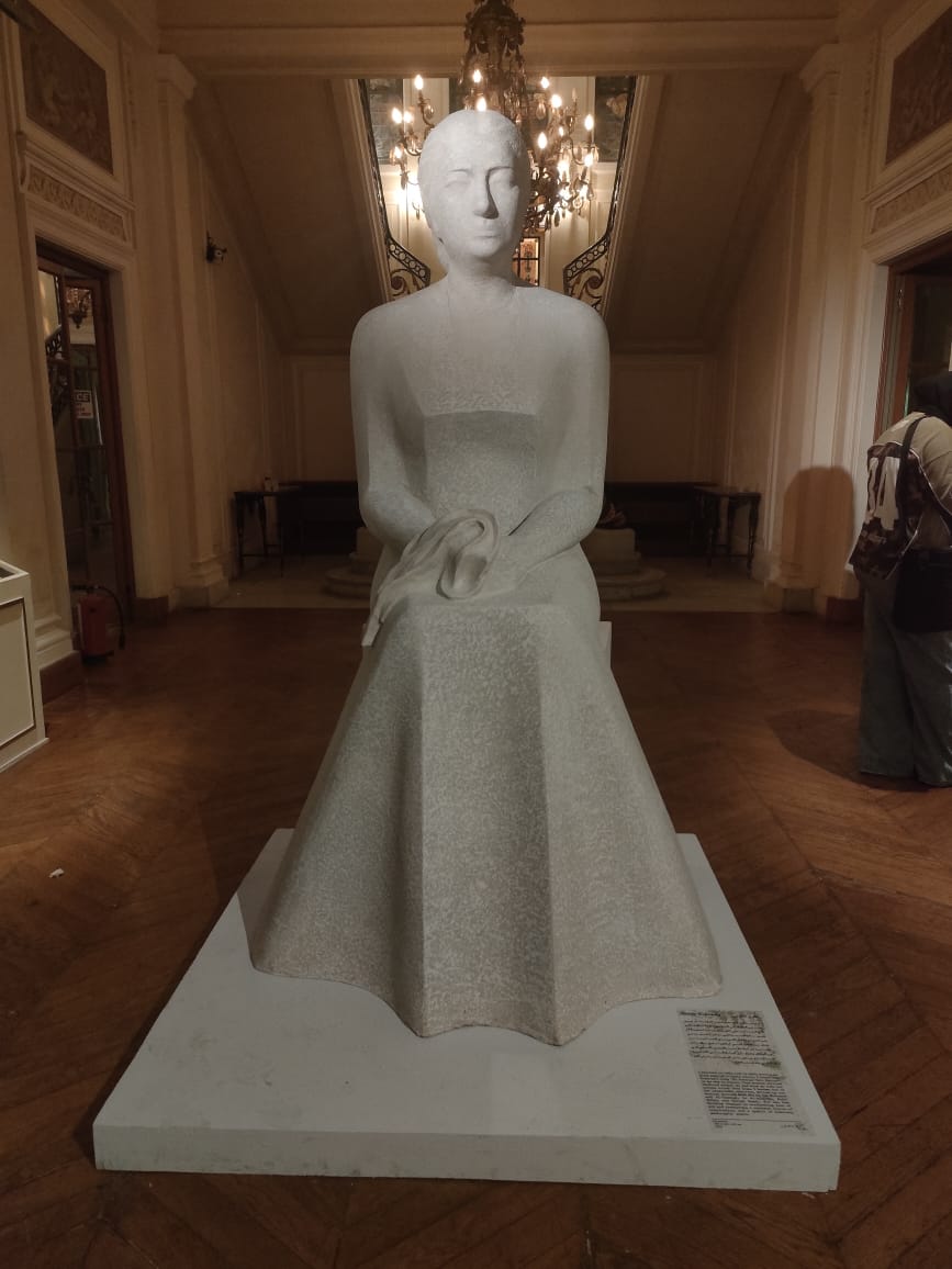 تمثال طارق الكومي