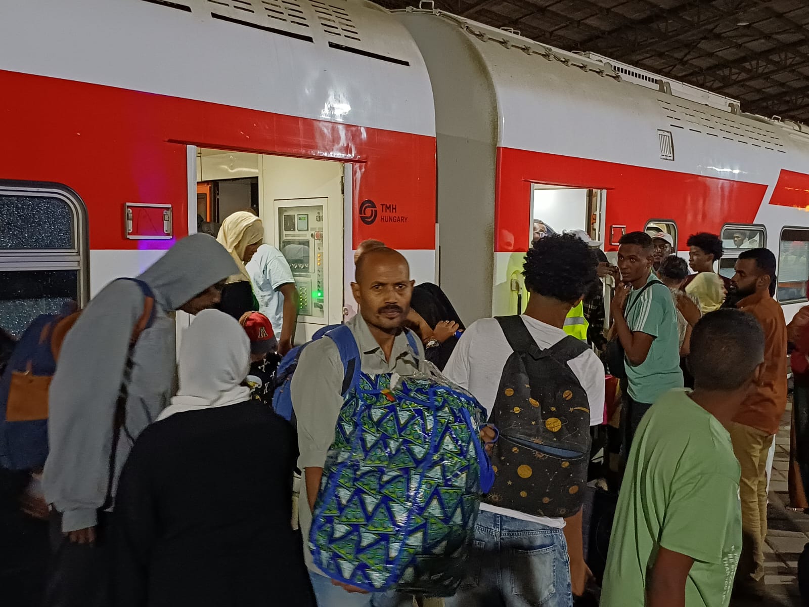 محطة السد العالى تستقبل الأشقاء السودانيين (13)