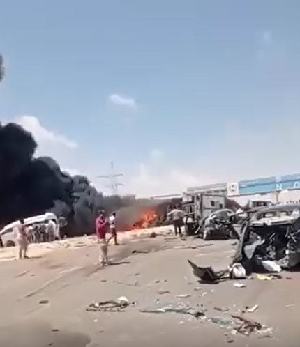 تهشم العديد من السيارت بالحادث