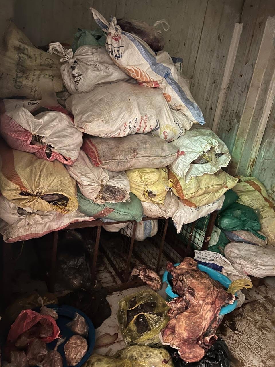 ضبط 3 أطنان أحشاء حيوانية غير صالحة للاستهلاك الآدمي فى أوسيم