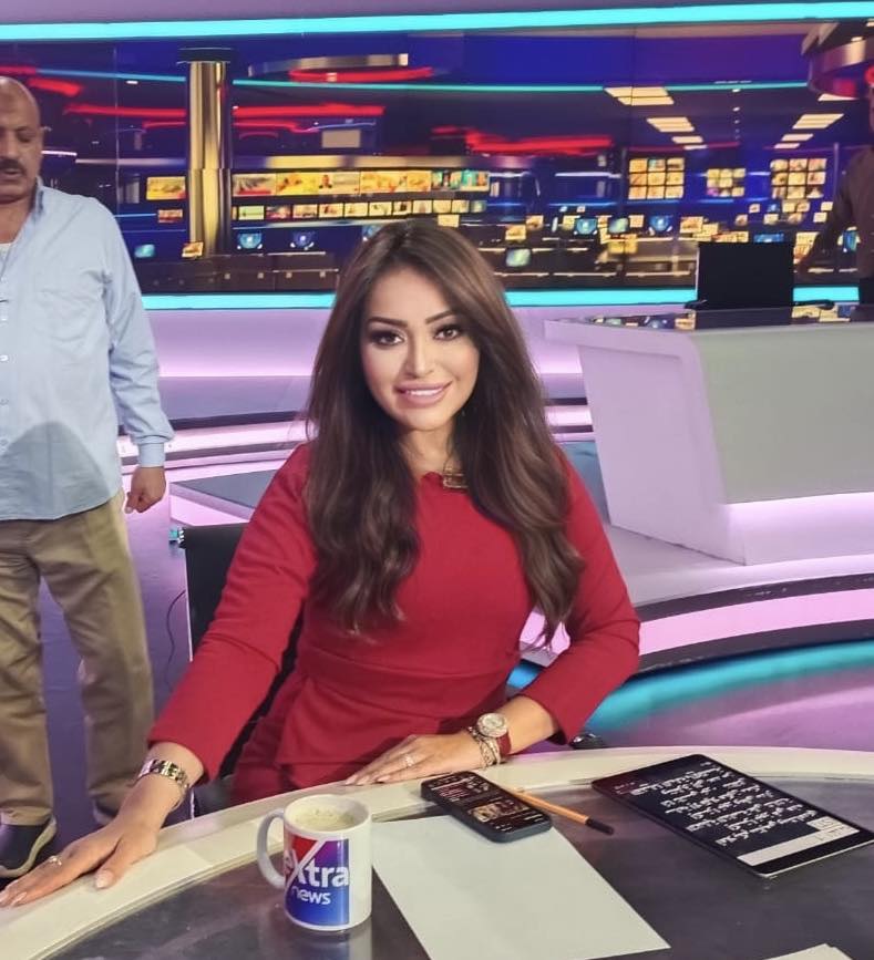 المذيعة دارين مصطفى المذيعة دارين مصطفى