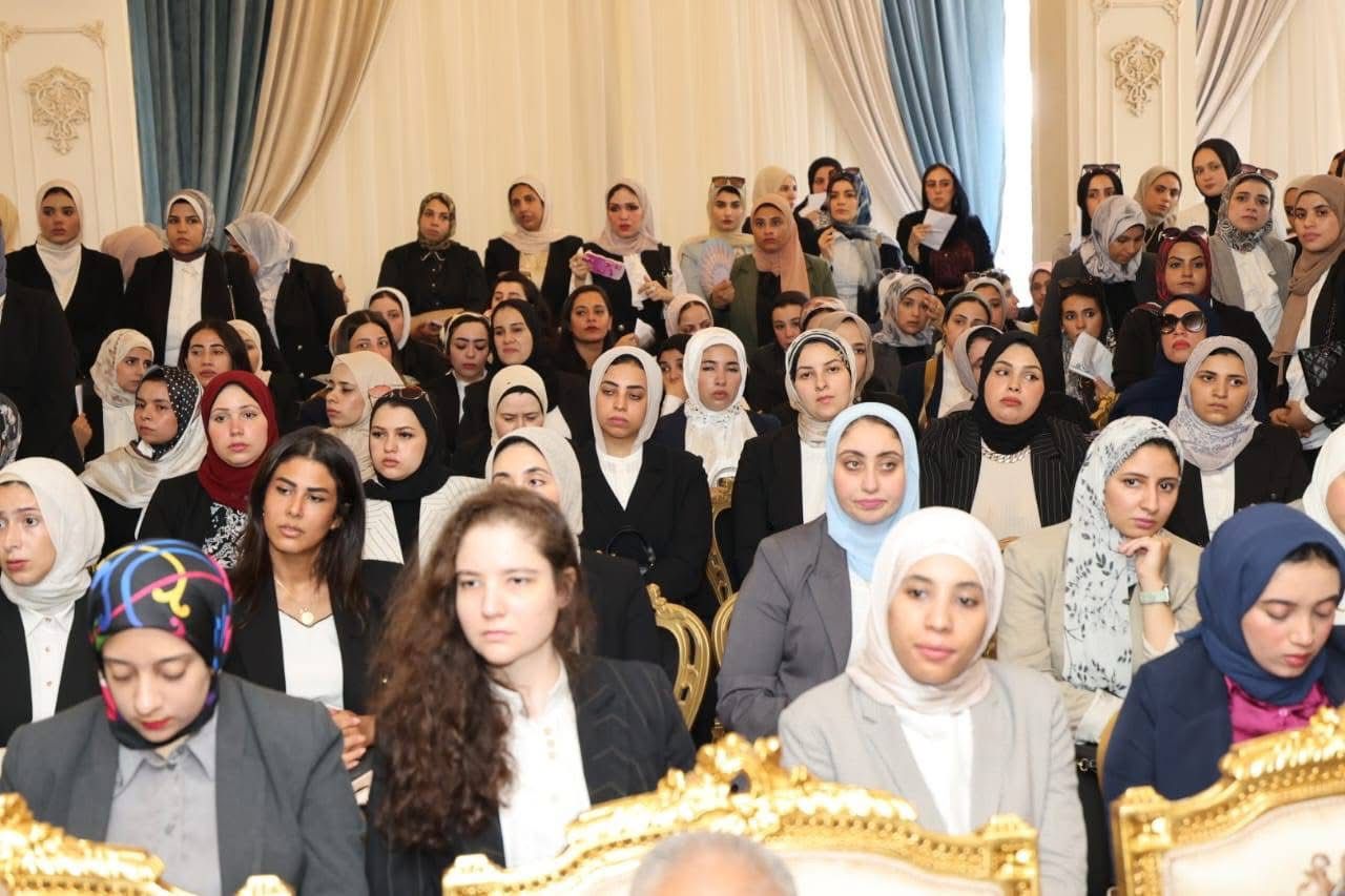 جانب من الاجتماع (6)