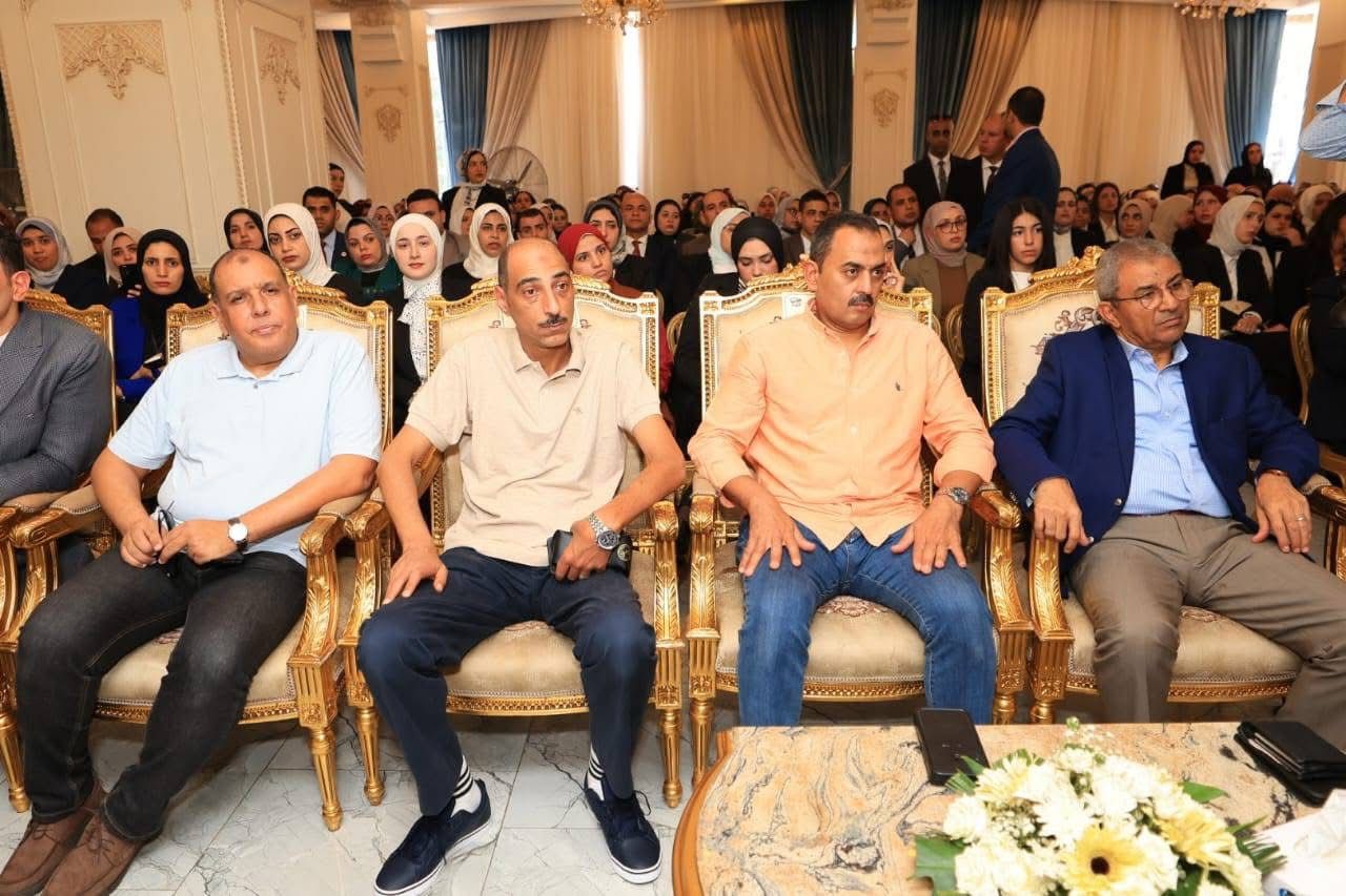 جانب من الاجتماع (2)