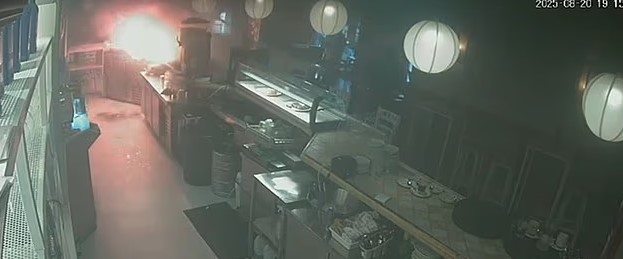 بداية إندلاع الحريق