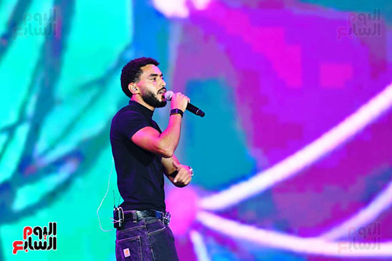 خالد على شقيق ويجز يقدم عددا من أغانيه بفقرته خلال حفل مهرجان العلمين خالد على شقيق ويجز يقدم عددا من أغانيه بفقرته خلال حفل مهرجان العلمين