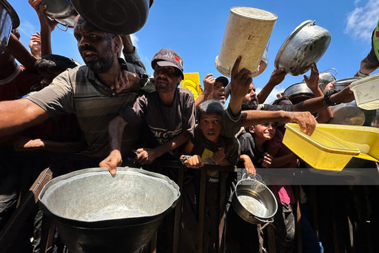 توزيع الطعام فى غزة