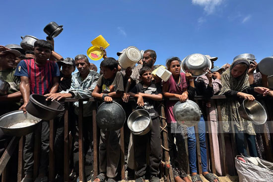 تكية توزيع الطعام فى غزة