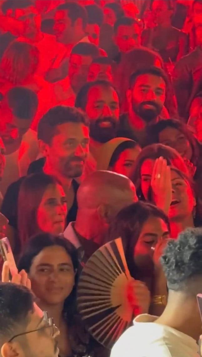 كريم محمود عبد العزيز وزوجته كريم محمود عبد العزيز وزوجته
