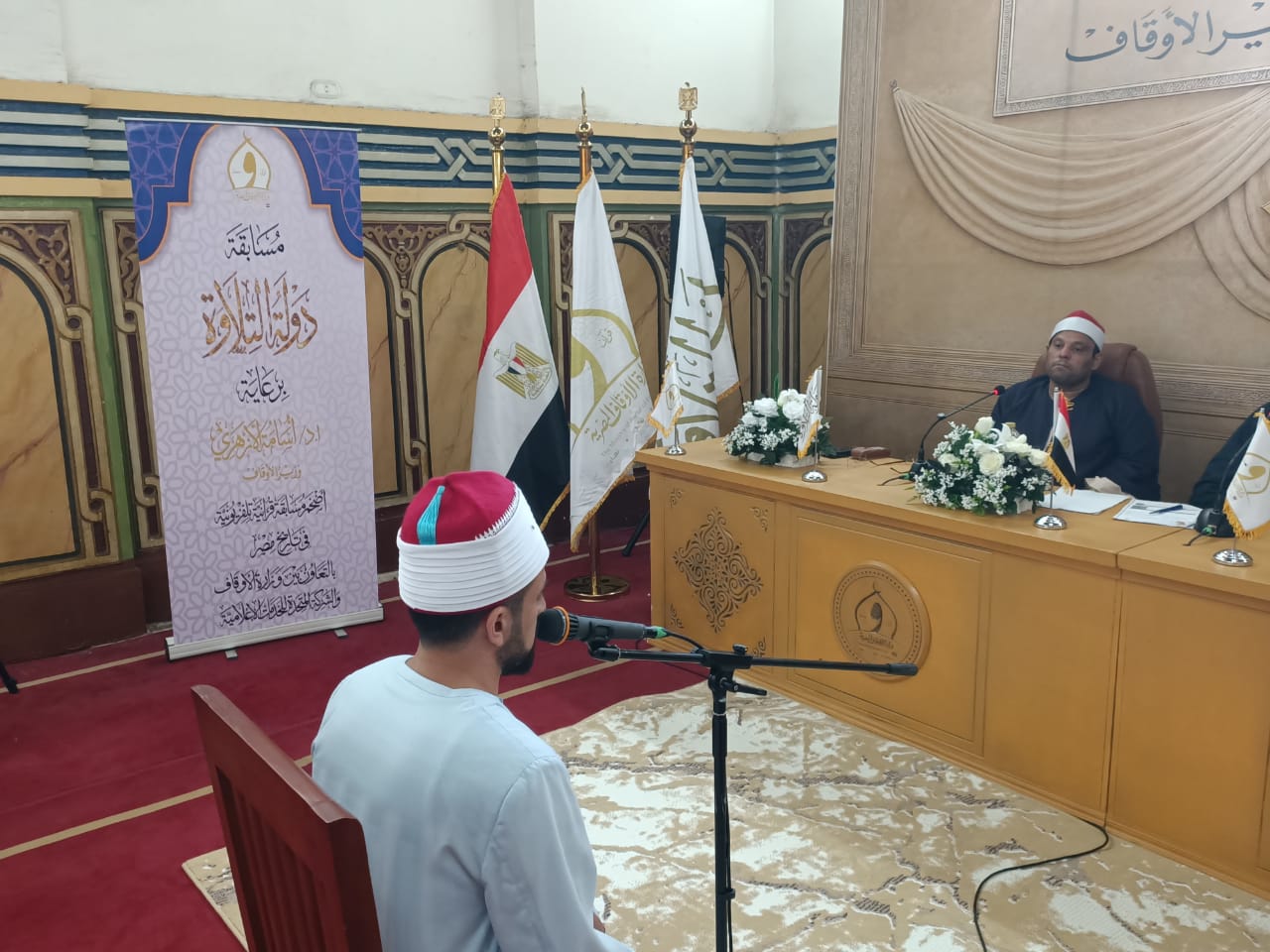 أحد المتسابقين أحد المتسابقين