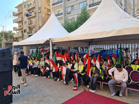توافد الوفديين بضريح سعد زغلول (5)