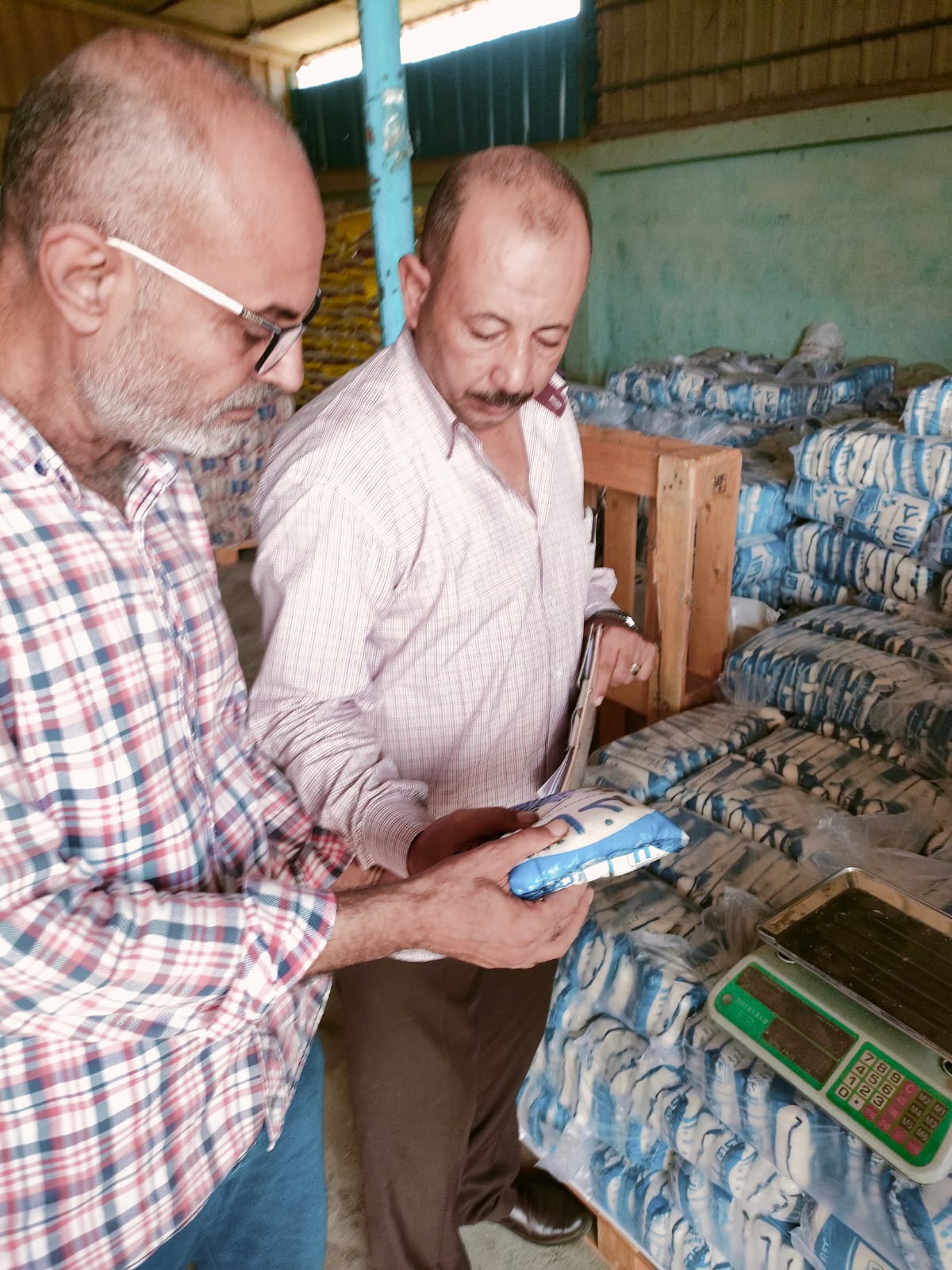 جانب من الحملات التموينية (4)