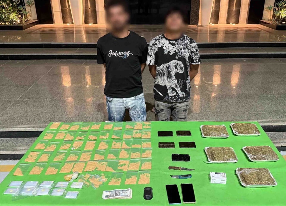 المتهمون والمضبوطات (15)