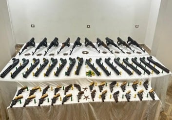 المتهمون والمضبوطات (1)