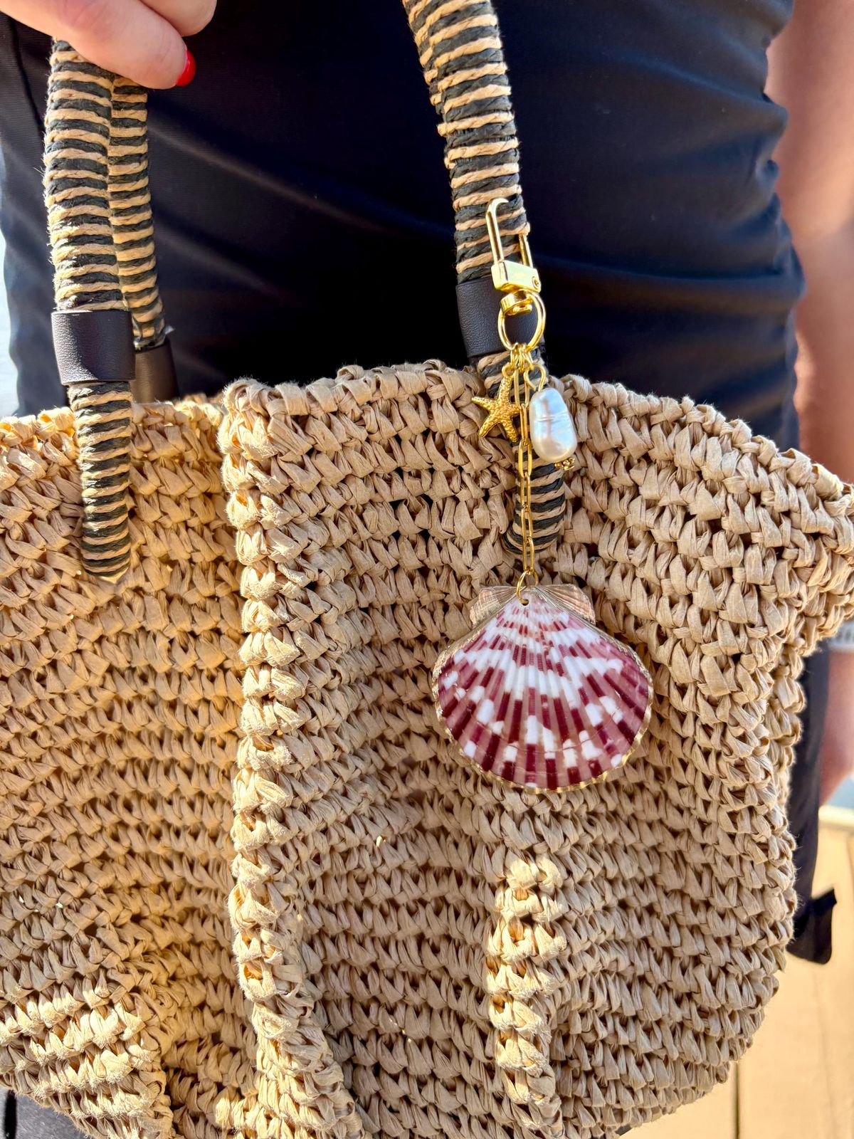 حقيبة أنيقة من الخيش حقيبة أنيقة من الخيش