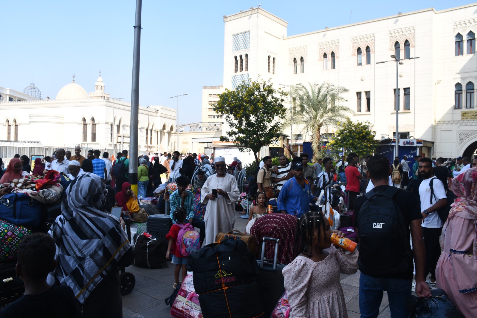تشغيل القطار السابع لعودة السودانيين لوطنهم (2)