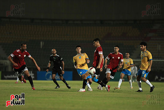 إحدى الهجمات بين لاعبى طلائع الجيش والإسماعيلى