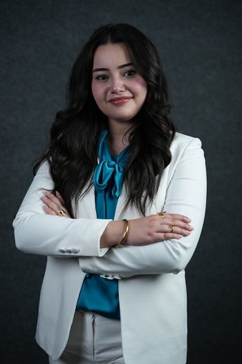 الفنانة نادين عبدالحليم