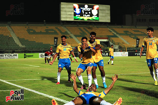 فرحة لاعبى الإسماعيلى بالتقدم على طلائع الجيش