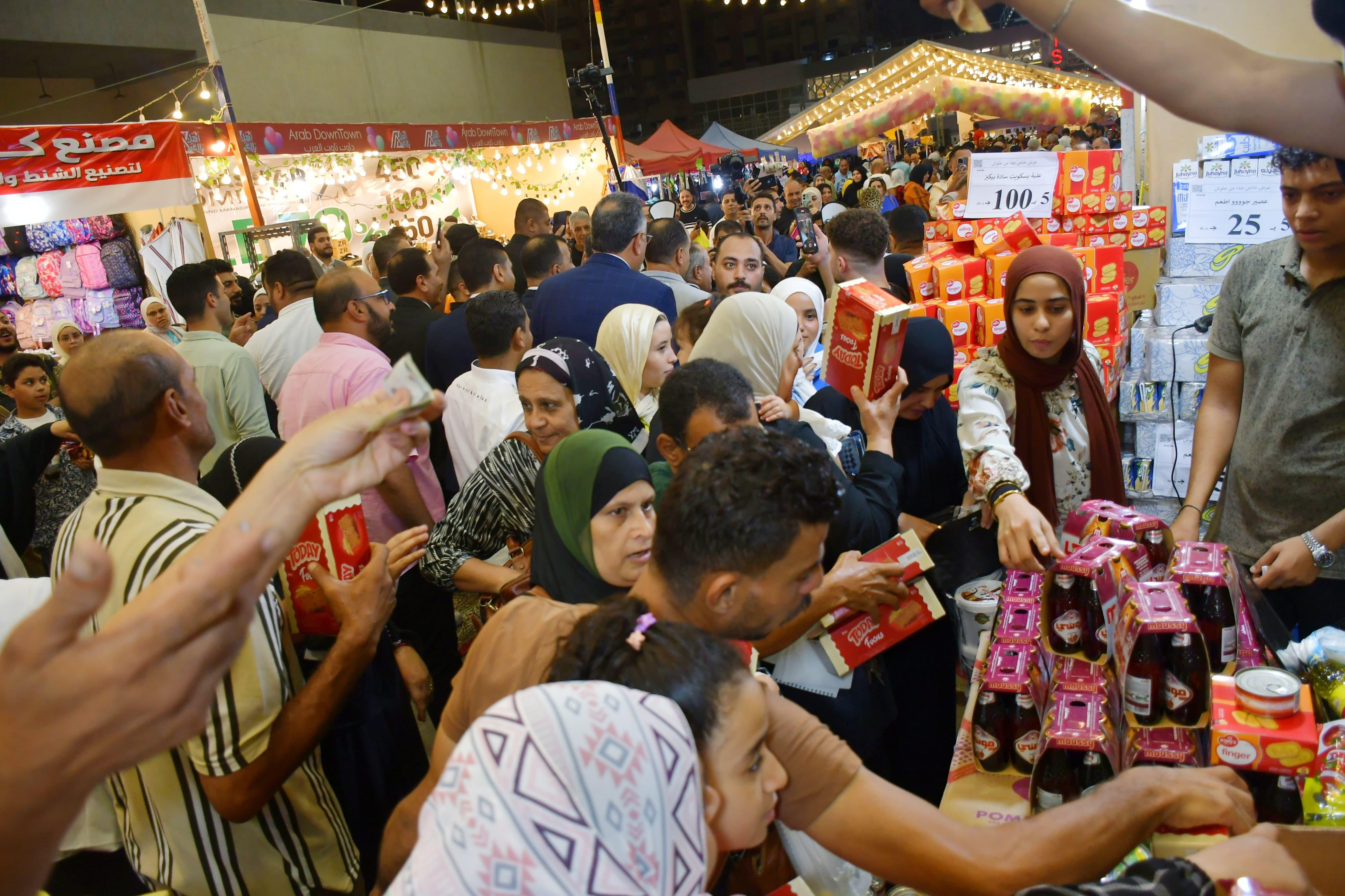 إقبال كبير على المعرض