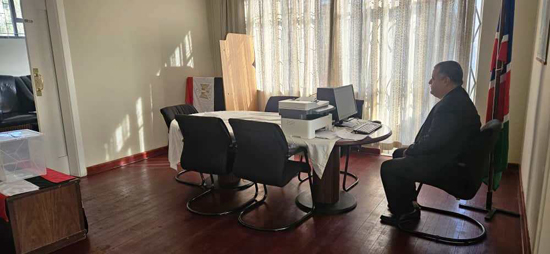 45558-جولة-الإعادة-بانتخابات-مجلس-الشيوخ-(7)