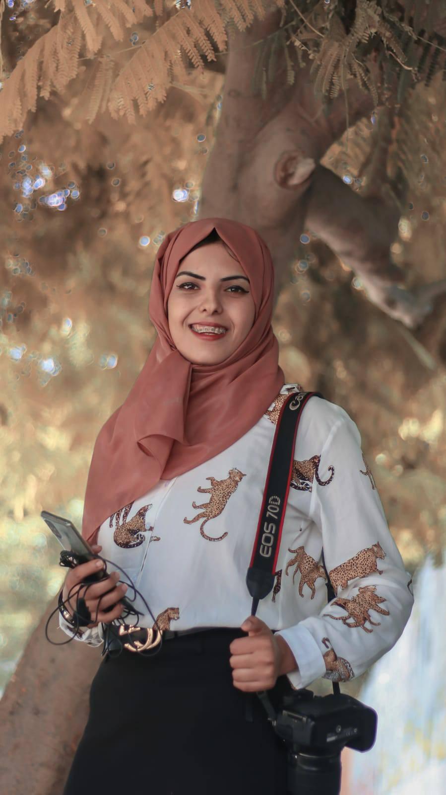 الصخفية مريم ابو دقة